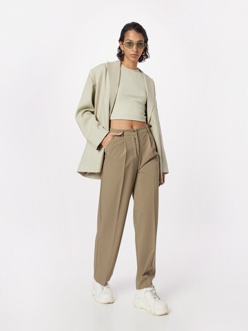 TOPSHOP Loose fit Pleat-front trousers in Green