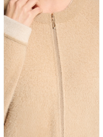 Cardigan Betty Barclay en beige