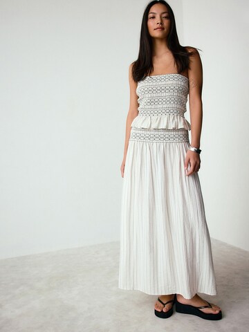 Next Topp, värv beež