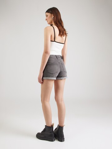 PIECES Regular Jeans 'PCPEGGY' in Grey