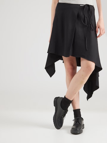 WEEKDAY - Falda 'Leah' en negro: frente