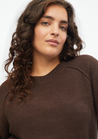 Pull-over s.Oliver CURVE en marron : devant
