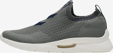 Hummel Slip-Ons in Grey: front