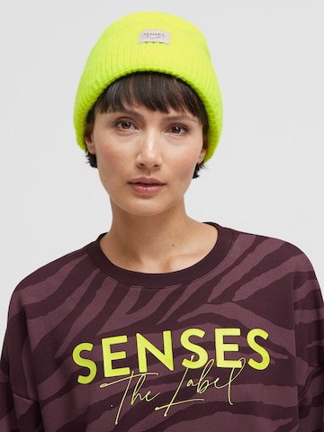 SENSES.THE LABEL Strickmütze ARI:ANE mit Label Patch in Gelb: Vorderseite