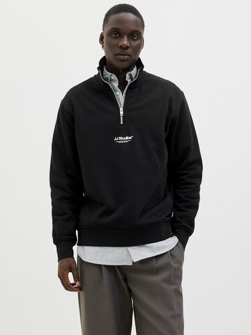 Sweat-shirt 'JJESoho' JACK & JONES en noir : devant
