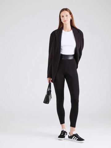 Skinny Leggings 'Svea' ABOUT YOU en noir