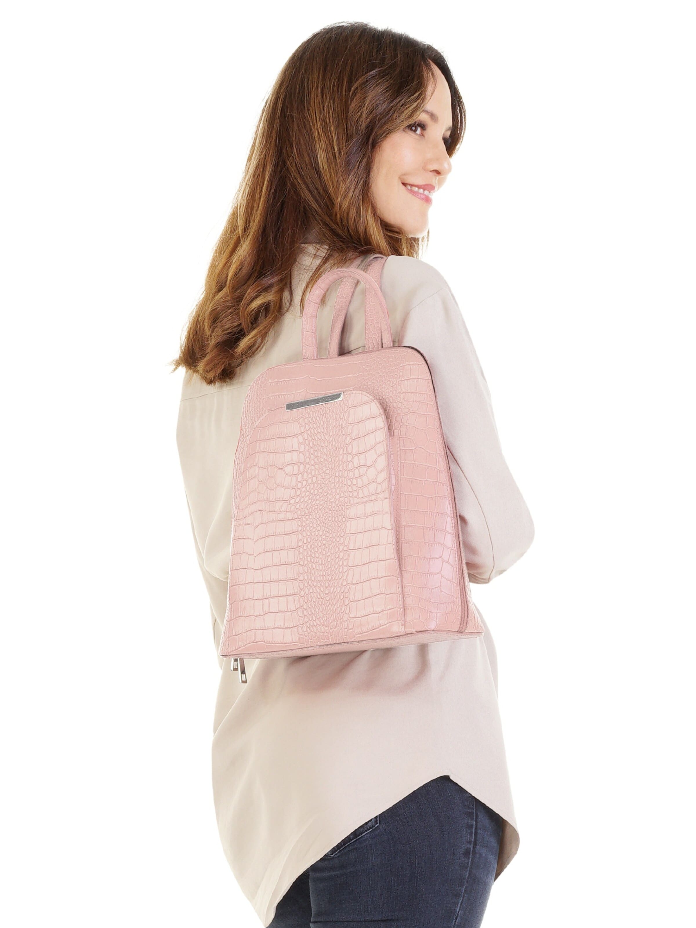 Cluty Backpack in Pink: front