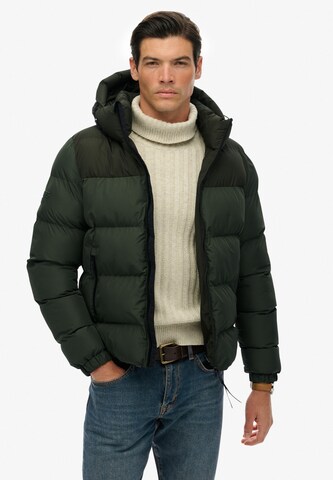 Veste d’hiver Superdry en vert : devant