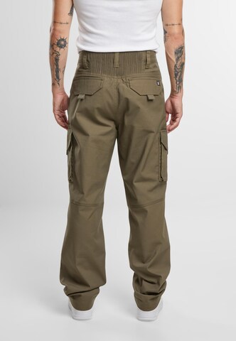 Brandit Regular Cargo trousers in Green