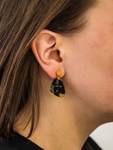 Fräulein Wunder Earrings 'Acetat Amy' in Green
