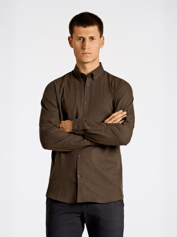 Regular fit Camicia di Lindbergh in marrone