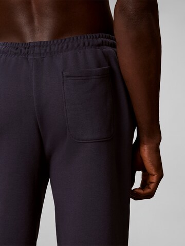 Effilé Pantalon Calvin Klein en bleu