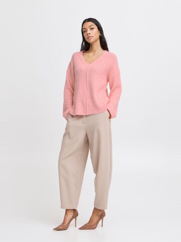 Pullover ' BYOMEA V-NECK JUMPER' di b.young in rosa