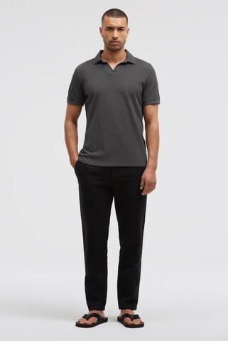 CAMP DAVID Shirt in Grey