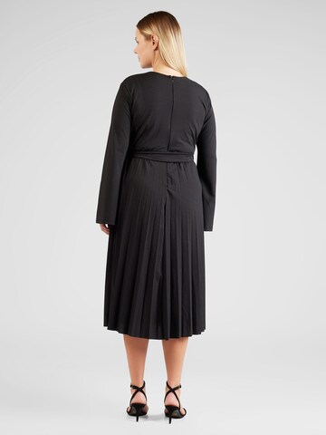Trendyol Curve Dress in Black
