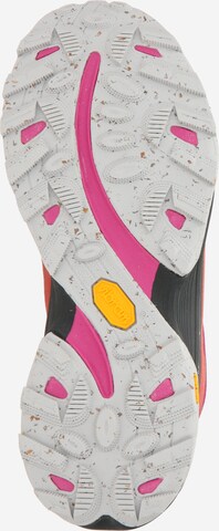 Pantofi de la MERRELL pe roz