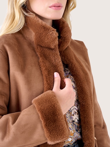 Camomilla Wintermantel 'Cathy' in Bruin