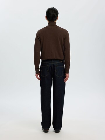 Coupe regular Pull-over 'SLHBerg' SELECTED en marron