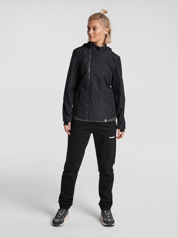 Hummel Sportjacke 'North' in Schwarz