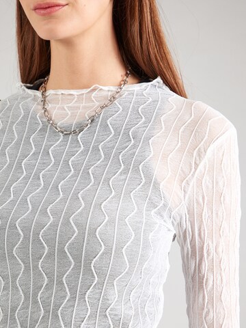 PIECES T-shirt 'PCPRIYA SANDRA' i vit