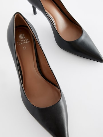 Next Pumps in Black