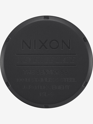 Nixon Uhr 'Sentry SS' in Schwarz