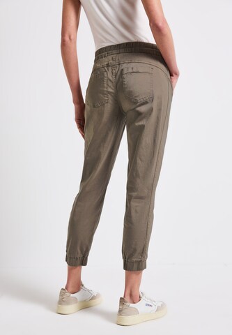 STREET ONE Slimfit Hose in Braun