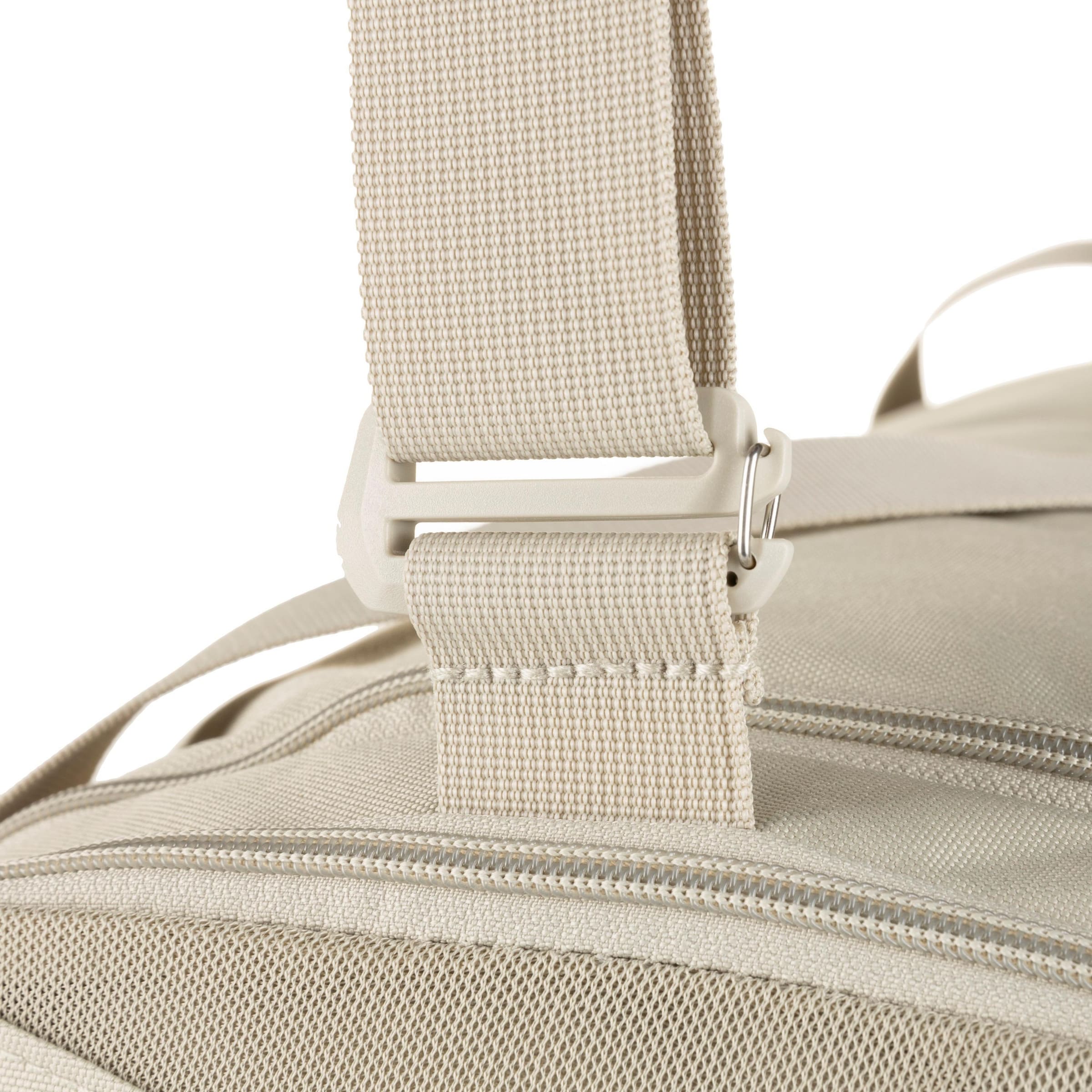 UNDER ARMOUR Sports bag 'Undeniable 5.0' in Green