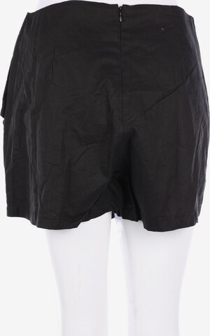 Fashion Nova Skirt in L in Black