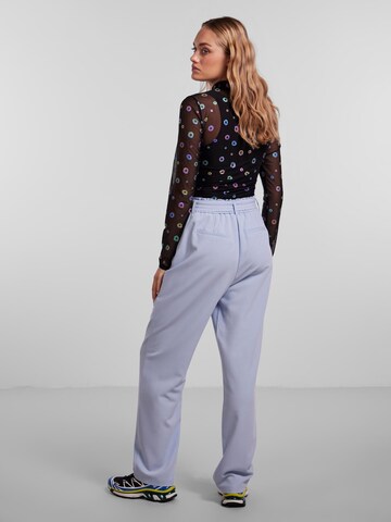 PIECES Regular Broek in Blauw