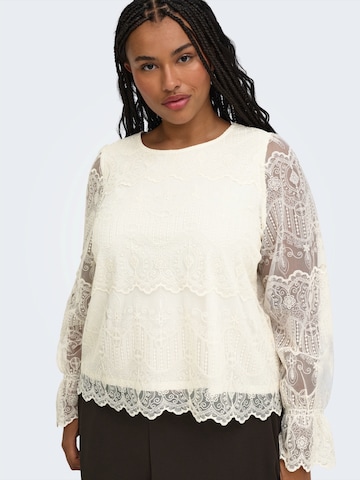 ONLY Carmakoma - Blusa en blanco