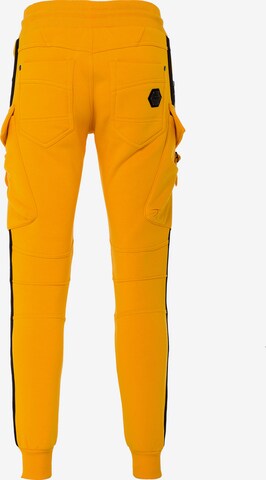 CIPO & BAXX Regular Pants in Yellow