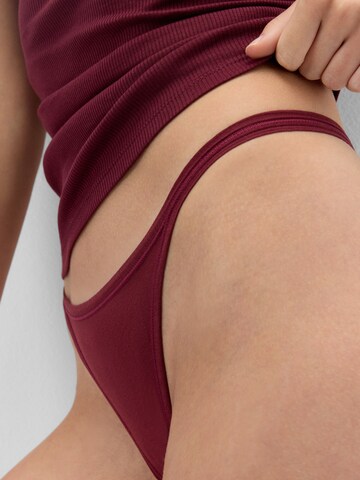 INTIMISSIMI Thong 'Ultralight' in Red