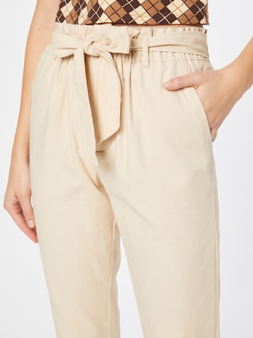 Regular Pantalon In The Style en beige