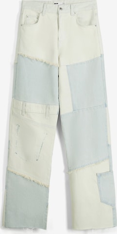 Bershka Loosefit Jeans in Blauw: voorkant