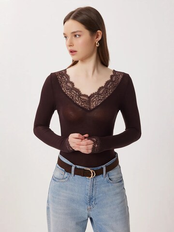 Happiness İstanbul Blouse in Bruin