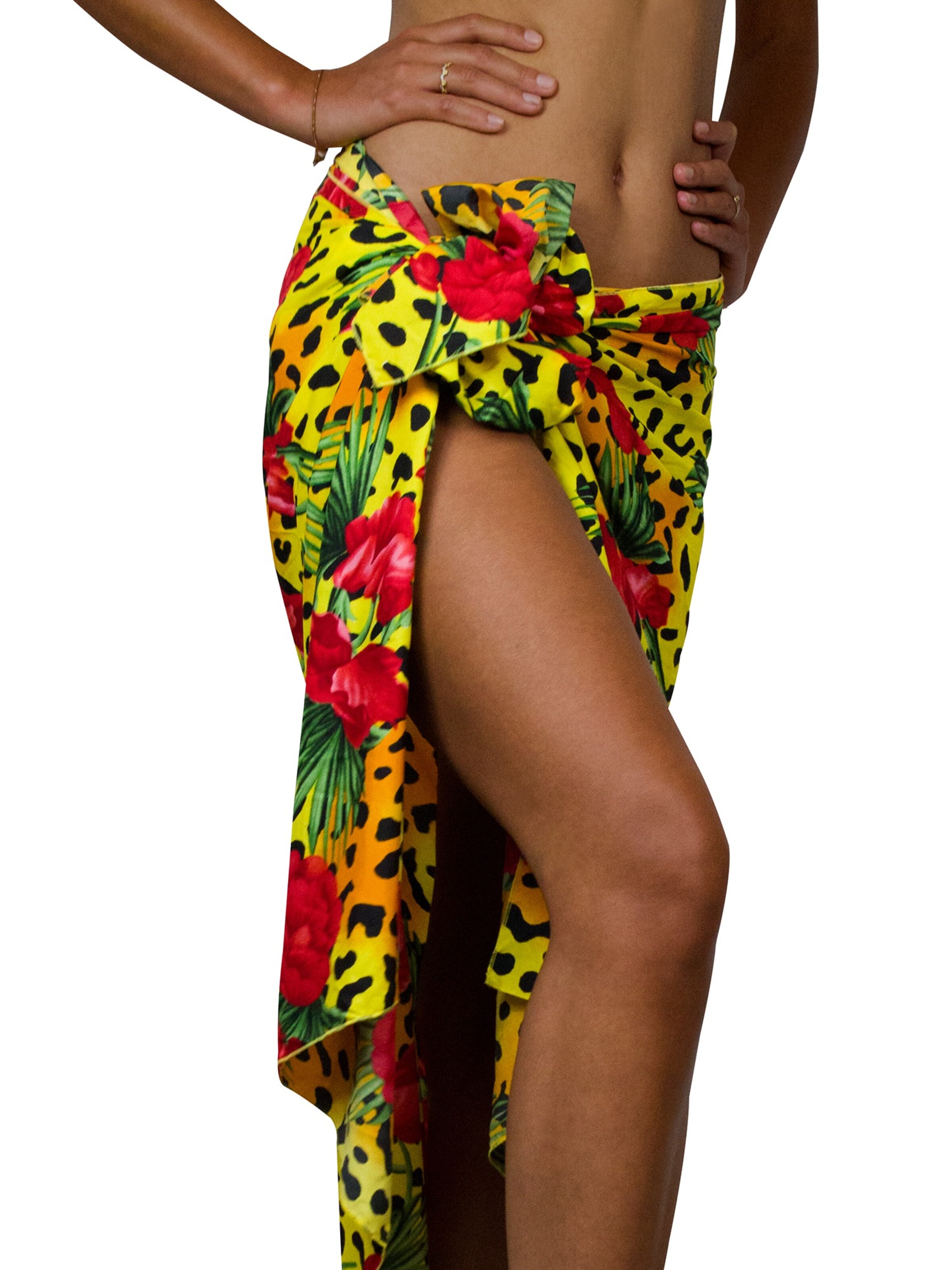 King Kameha Wrap 'Leopard Flowers' in Yellow