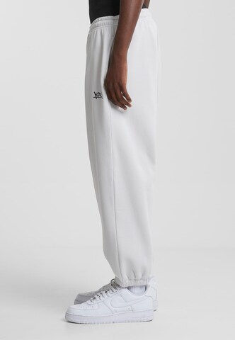Loosefit Pantaloni di K1X in grigio