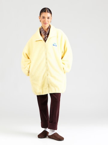 AMERICAN VINTAGE Overgangsfrakke 'HOKTOWN' i gul: forside