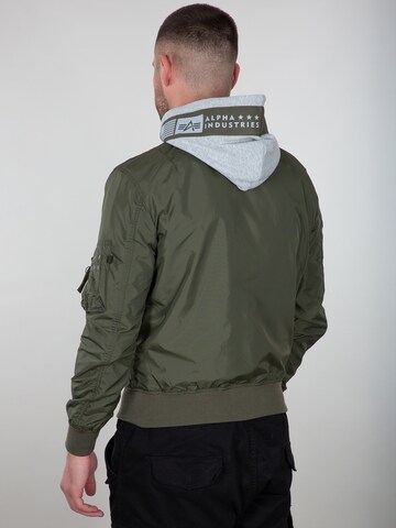 Coupe regular Veste mi-saison ALPHA INDUSTRIES en vert