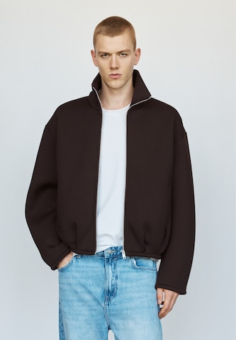 Giacca di felpa di Pull&Bear in marrone: frontale