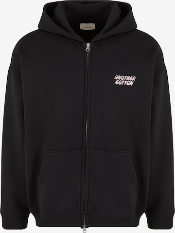 Another Cotton Lab Collegetakki 'Sugar Daddy' värissä musta: etupuoli