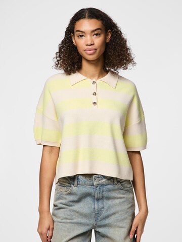 Pull-over 'PCJassy' PIECES en beige : devant
