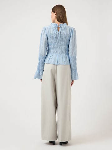 Chemisier 'YASRava Smok' YAS en bleu