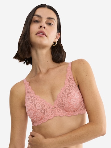TRIUMPH T-shirt Bra 'Amourette' in Pink