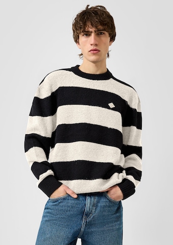 Pull-over QS en noir : devant
