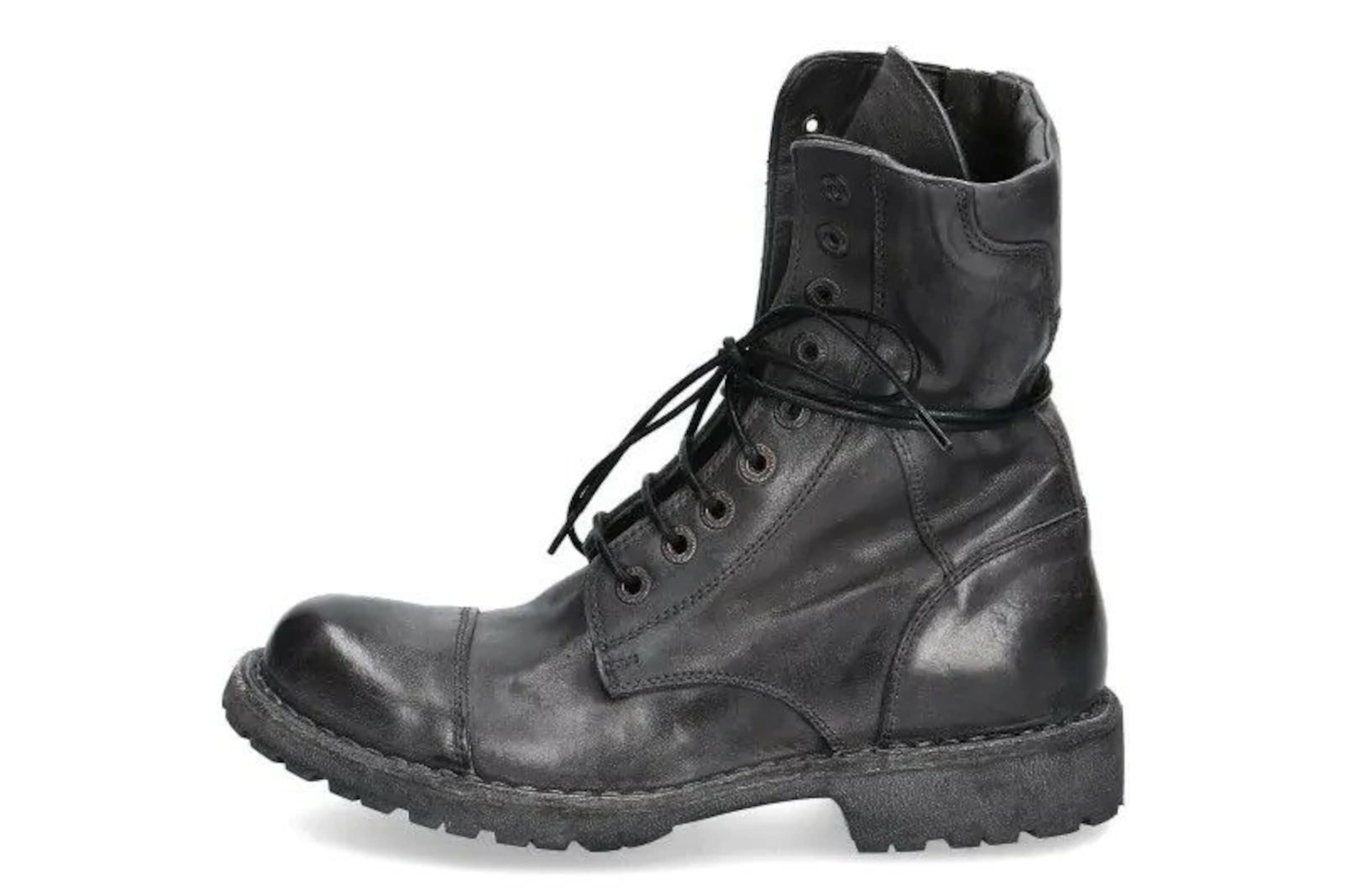 MOMA Lace-Up Ankle Boots in Grey: front