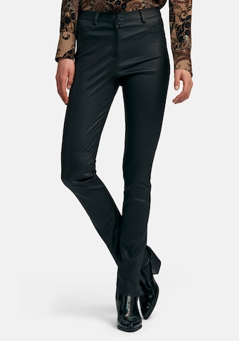 Peter Hahn Regular Pants in Black: front