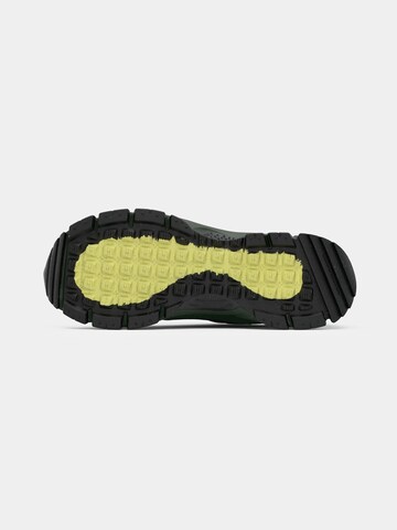 Nike Sportswear Låg sneaker 'ZOOM VOMERO ROAM' i grön: botten
