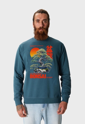 Oldskull Sweatshirt 'Asian Bonsai Harmony Graphic' in Blauw: voorkant